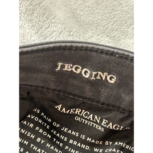 American Eagle Jeans Womens Sz 2 Short Black Jegging Super Stretch x4 Low Rise - Picture 10 of 13